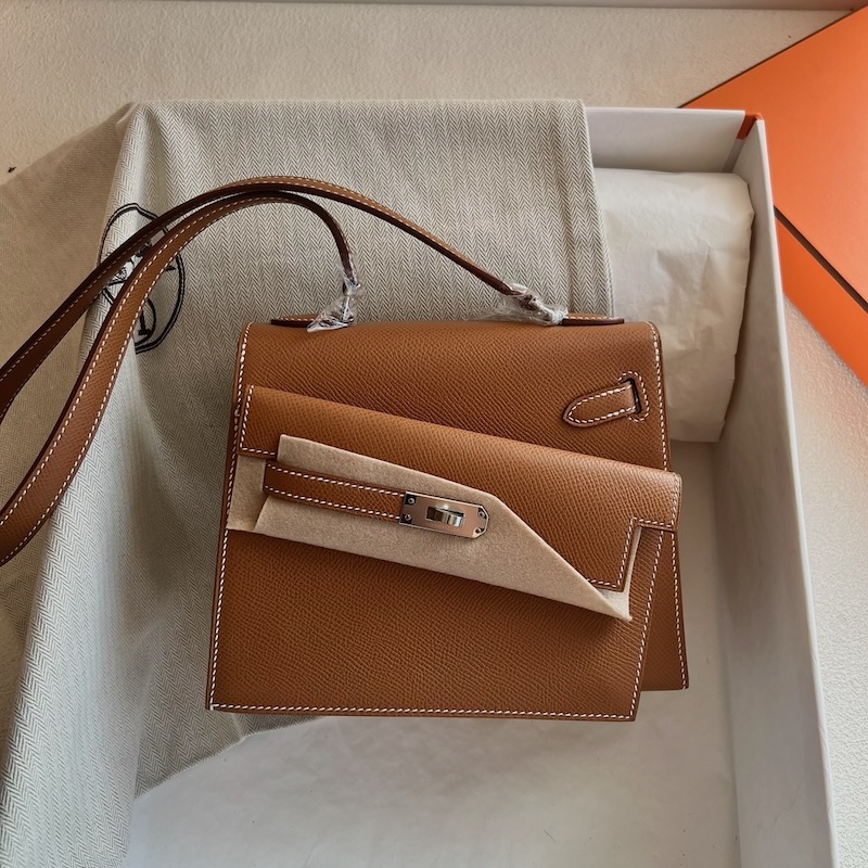 HERMES ケリー 定価