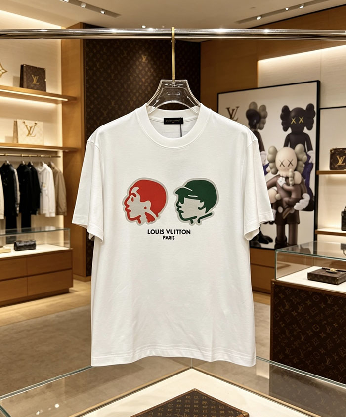 ルイヴィトン服コピー 人気店 Louis Vuitton コットン100% 2026年春夏 最新半袖クルーネックTシャツ ― ハイエンドなカスタムデザイン JP4649(1026) ルイヴィトン Tシャツ 公式 - 画像 (2)