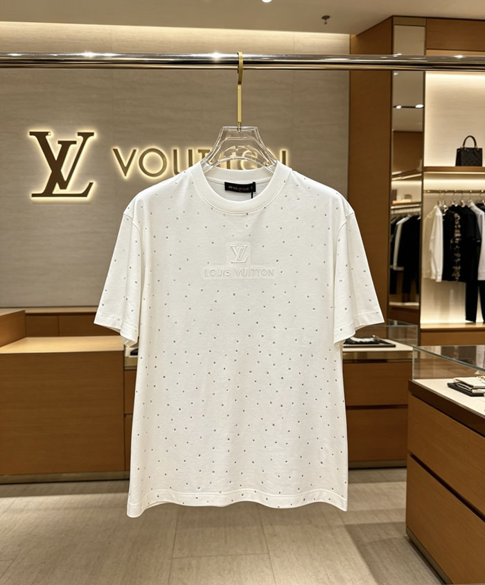 ルイヴィトン服コピー 人気店 Louis Vuitton コットン100% 2026年春夏 最新半袖クルーネックTシャツ ― ハイエンドなカスタムデザイン JP4649(1030) ルイヴィトン T シャツ 白 - 画像 (3)