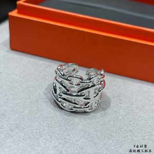 エルメス 指輪 シェーヌダンクル