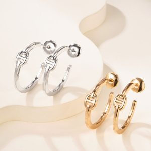 シェーヌダンクル ピアス シルバー 定価