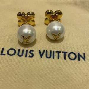 ルイヴィトン ピアス パール
