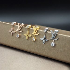 ヴィトン ピアス 人気