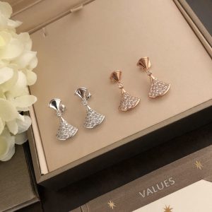 ブルガリピアス 芸能人