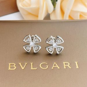 ブルガリ ピアス レディース