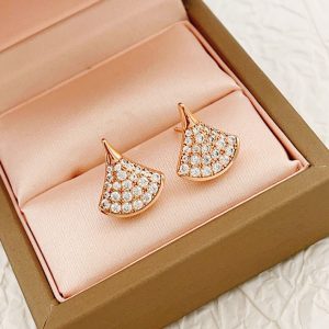 ブルガリ ピアス 公式