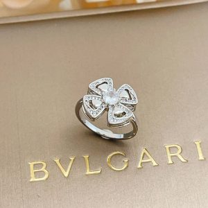 ブルガリ 婚約指輪