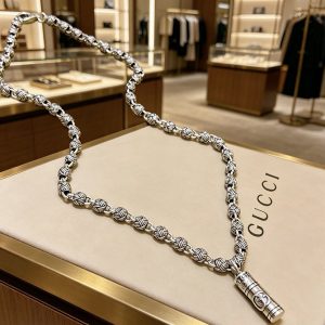 グッチ ネックレス メンズ