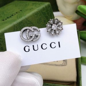 グッチ ピアス レディース