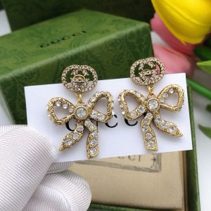 グッチ ピアス 新作