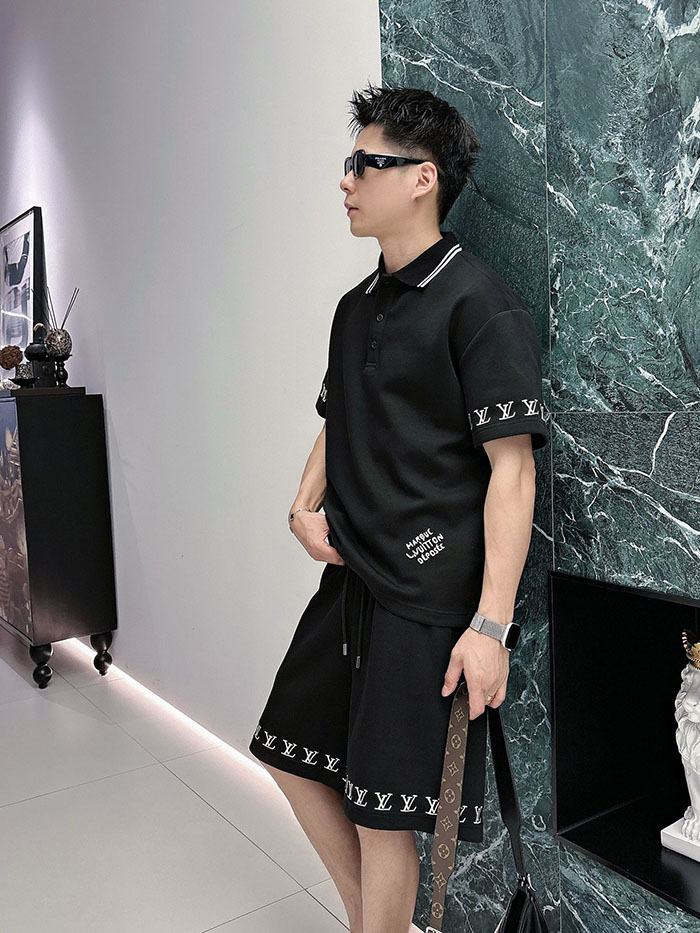 最高級ルイヴィトンスーパーコピー Louis Vuitton 2026年夏最新クラシックデザイン ポロシャツ&ショーツセット clothes202600671 ポロシャツ 短パン セットアップ 黒 - 画像 (5)