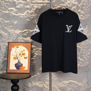 ルイヴィトン メンズTシャツ 安い