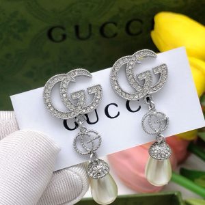 グッチ ピアス 公式