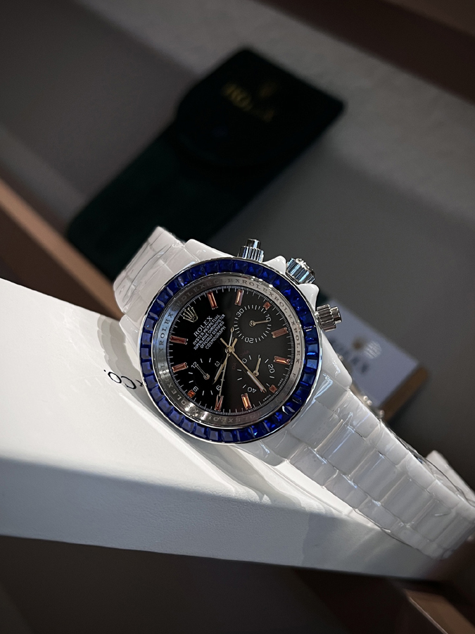 ブランド腕時計専門店 通販 ROLEX デイトナ カスタム ブラック オレンジ針 ブルーサファイア ベゼル ホワイト ラバーベルト 自動巻きロレックス時計コピー - 画像 (4)
