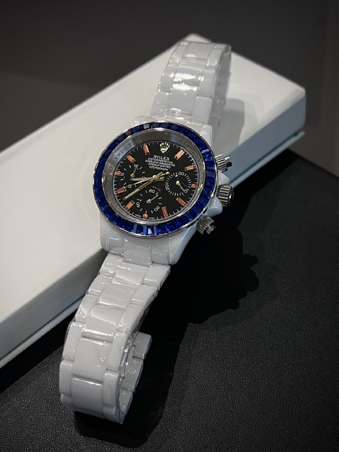 ブランド腕時計専門店 通販 ROLEX デイトナ カスタム ブラック オレンジ針 ブルーサファイア ベゼル ホワイト ラバーベルト 自動巻きロレックス時計コピー - 画像 (6)