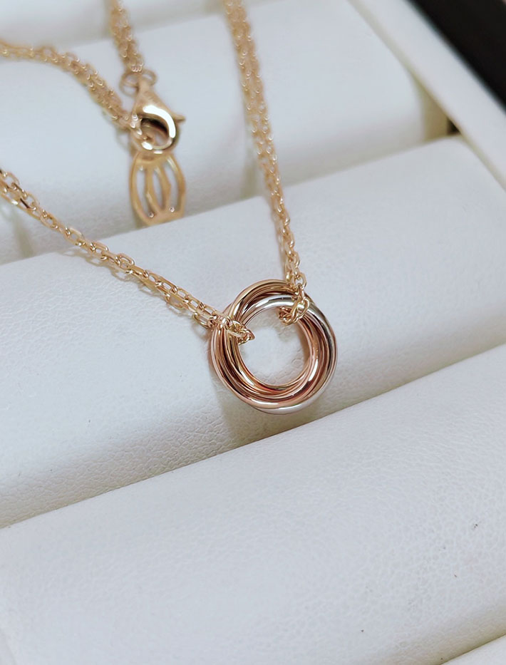 カルティエのジュエリー カルティエコピー Cartier スウィート トリニティ ネックレス スリーカラー ゴールド 2701203 カルティエ ネックレス 人気ランキング - 画像 (2)