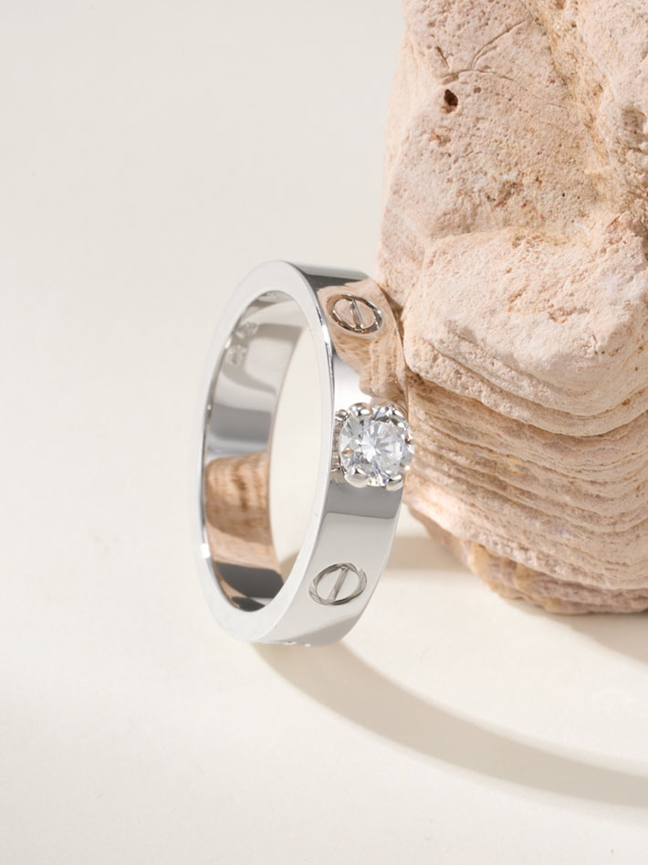 カルティエのジュエリー カルティエコピー Cartier LOVE ソリテールリング、ブリリアントカット ダイヤモンド B4087550 レディース カルティエ 指輪 - 画像 (10)