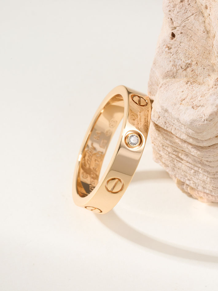 カルティエのジュエリー カルティエコピー Cartier ミニ ラブリング 1P ダイヤモンド ホワイトゴールド 2701220 カルティエ 指輪 人気 - 画像 (9)