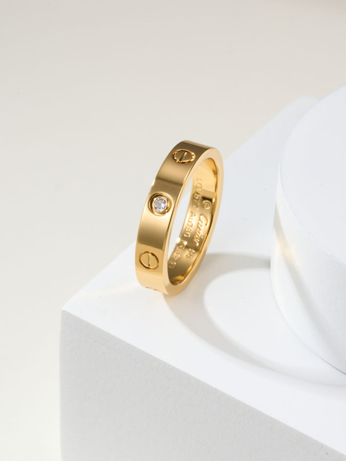 カルティエのジュエリー カルティエコピー Cartier ミニ ラブリング 1P ダイヤモンド ホワイトゴールド 2701220 カルティエ 指輪 人気 - 画像 (5)