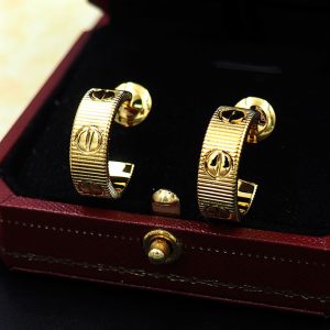 カルティエ ピアス ラブ