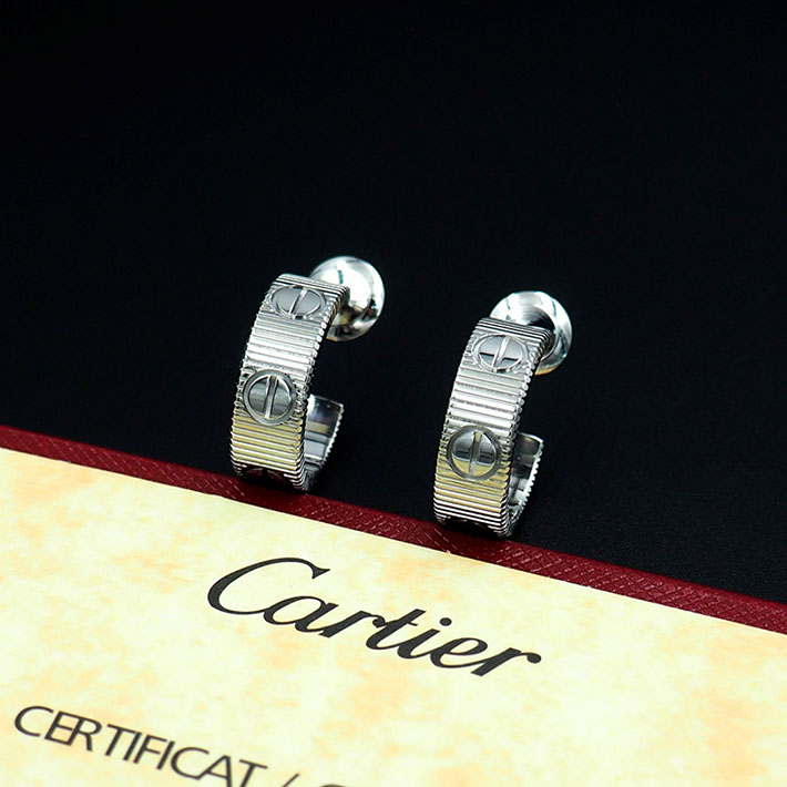 カルティエのジュエリー カルティエコピー Cartier LOVEフープイヤリング スモールモデル ビスモチーフ ラブピアス 2701238 カルティエ ピアス 芸能人 - 画像 (6)