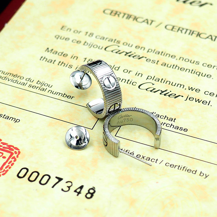 カルティエのジュエリー カルティエコピー Cartier LOVEフープイヤリング スモールモデル ビスモチーフ ラブピアス 2701238 カルティエ ピアス 芸能人 - 画像 (3)