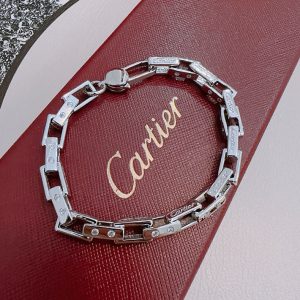 カルティエ ブレスレット アウトレット