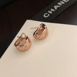 シャネル ピアス 安い