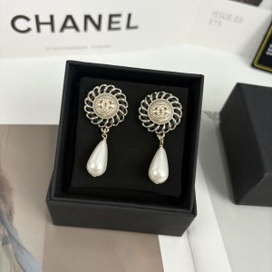 シャネル ピアス 安い