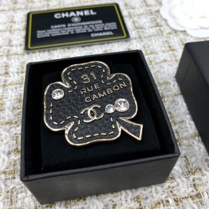 シャネル ブローチ 激安