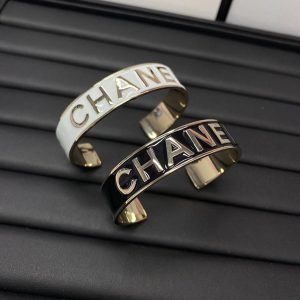 シャネル バングル レディース