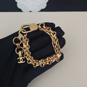 シャネル ブレスレット 人気