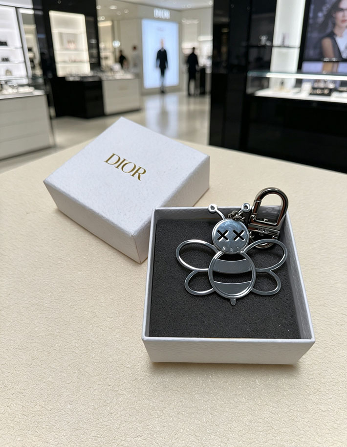 ディオール アウトレット店舗 ディオールコピー Dior BEE キーホルダー キーホルダー 2701140 Dior バッグチャーム - 画像 (4)