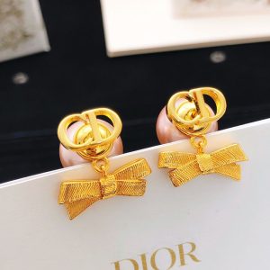 ディオール ピアス 18k