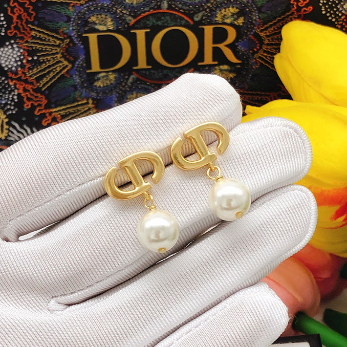 ディオール アウトレット店舗 ディオールコピー Dior Petit CD ピアス ホワイト レジンパール E1520PTCRS_D301 ディオール ピアス 定番 - 画像 (8)