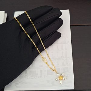 ディオール ネックレス レディース
