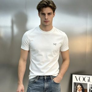 アークテリクス Tシャツ 白