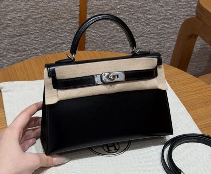 エルメス ミニケリー 定価