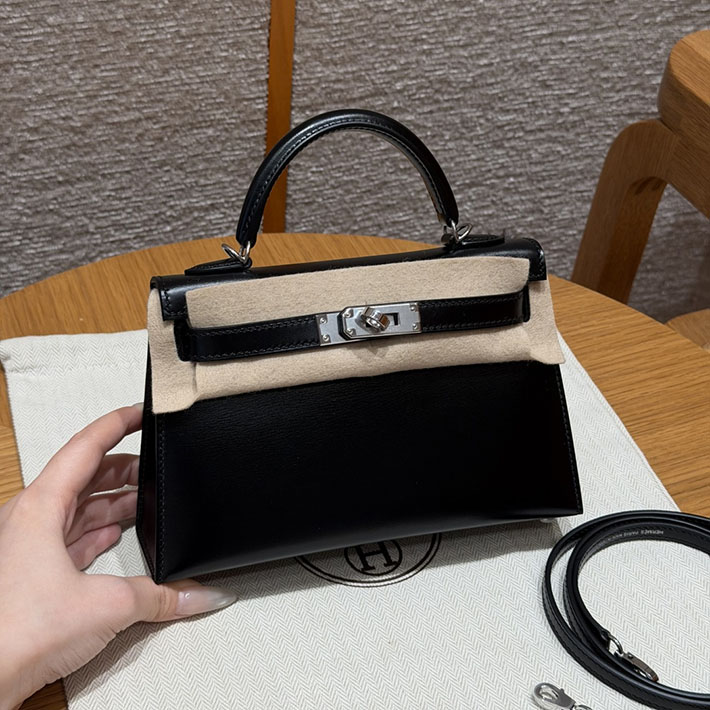 エルメス ミニケリー 定価