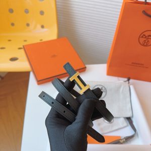 エルメス ベルト レディース コーデ