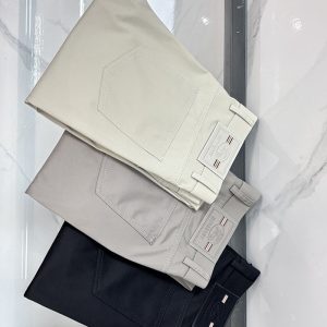 バーバリー スラックス メンズ
