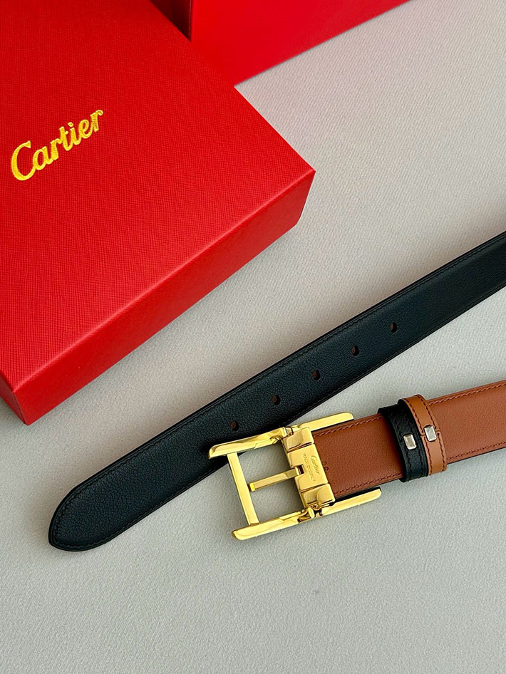 カルティエ レザーベルト 店舗 CARTIER メンズ 35mm リバーシブルレザーベルト タンクベルト ロゴバックル 2702103 カルティエ ベルト 値段 - 画像 (9)