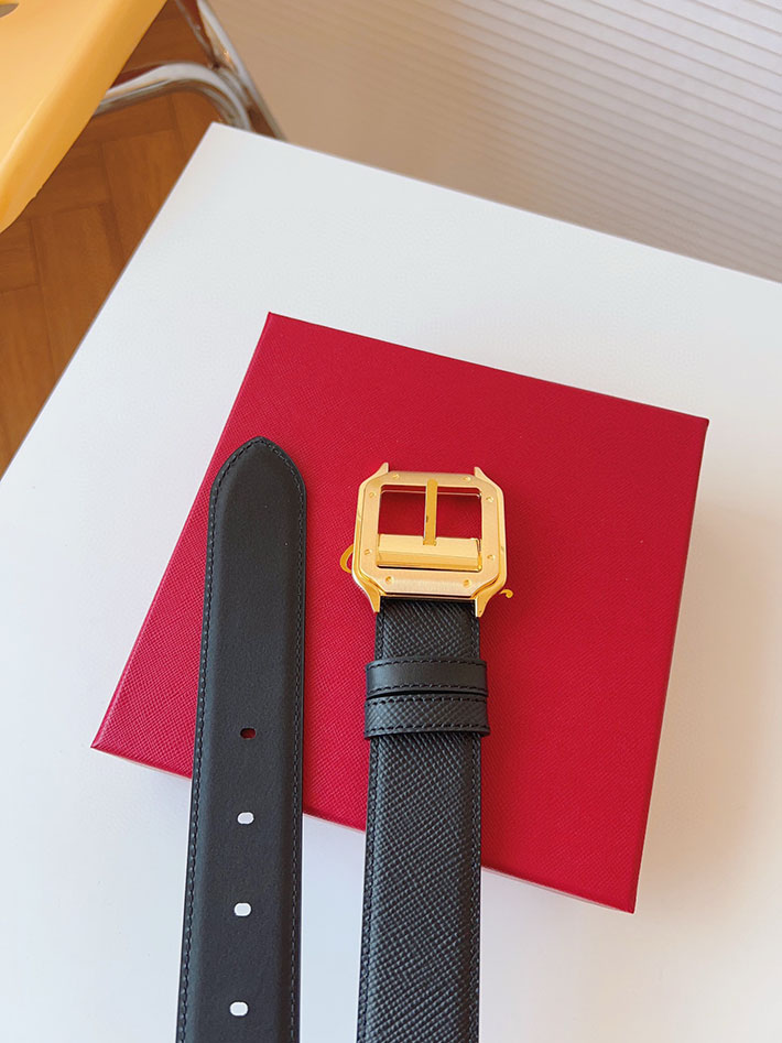 カルティエ レザーベルト 店舗 CARTIER メンズ 35mm リバーシブルレザーベルト タンクベルト ロゴバックル 2702107 カルティエ ベルト メンズ - 画像 (2)
