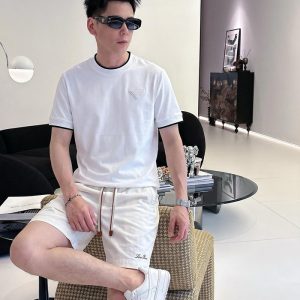プラダ Tシャツ 白