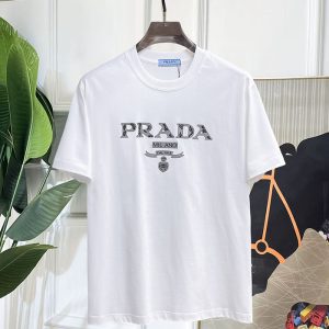 プラダ Tシャツ ロゴ