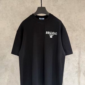 プラダTシャツ メンズ