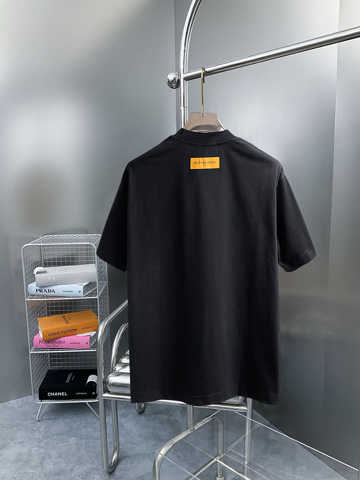 ルイヴィトン服コピー 人気店 Louis Vuitton 2026年春夏 最新半袖クルーネックTシャツ ― ハイエンドなカスタムデザイン JP4649(1094)ルイヴィトンTシャツ 白 - 画像 (4)