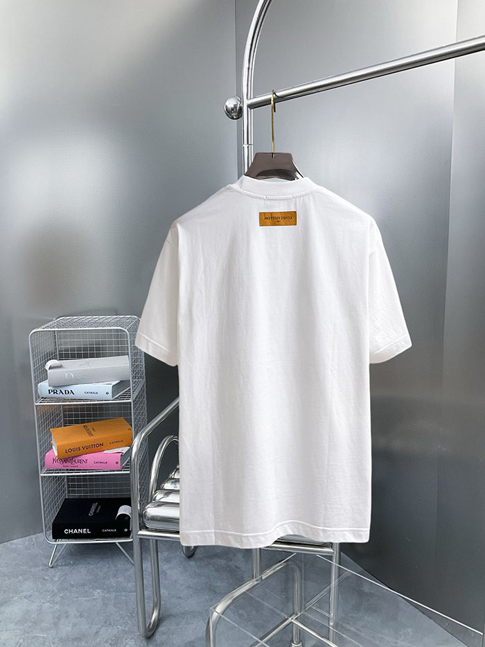 ルイヴィトン服コピー 人気店 Louis Vuitton 2026年春夏 最新半袖クルーネックTシャツ ― ハイエンドなカスタムデザイン JP4649(1094)ルイヴィトンTシャツ 白 - 画像 (2)