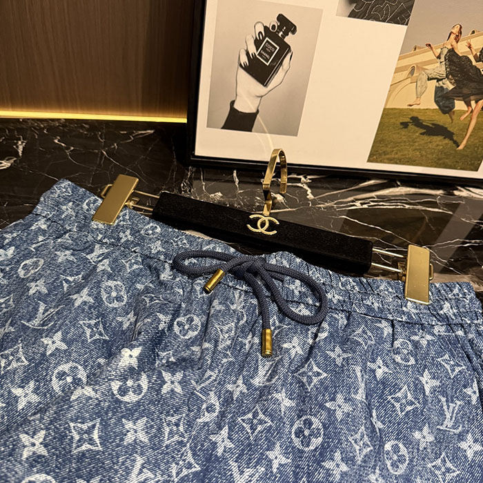 ルイヴィトン服コピー 人気店 Louis Vuitton メンズ カジュアル 半袖襟付きシャツ&ショートパンツセット(26SS新作) JP4649(1138) メンズ シャツ 短パン セットアップ - 画像 (8)