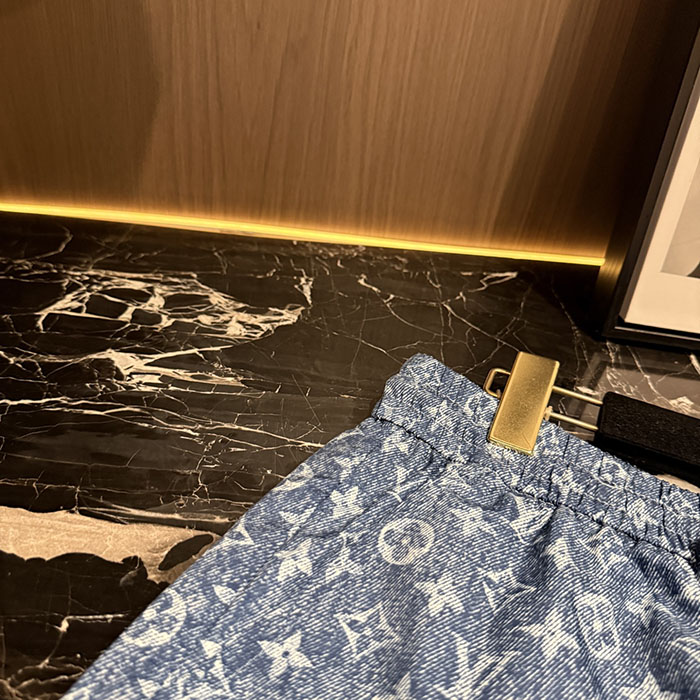 ルイヴィトン服コピー 人気店 Louis Vuitton メンズ カジュアル 半袖襟付きシャツ&ショートパンツセット(26SS新作) JP4649(1138) メンズ シャツ 短パン セットアップ - 画像 (7)